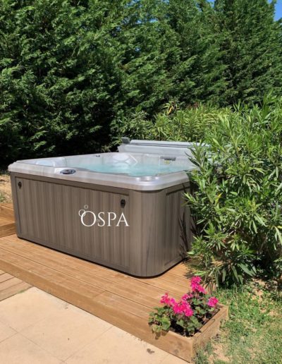 Réalisation OdeSpa - Spa Jacuzzi® J-235™