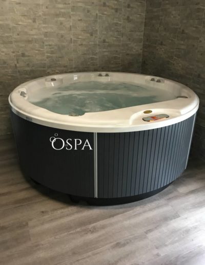 Réalisation OdeSpa : spa Jacuzzi® Alimia dans le Luberon (84)