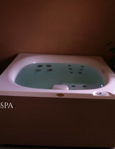 Réalisation OdeSpa : spa Jacuzzi® City Spa à Aix-en-Provence (13)