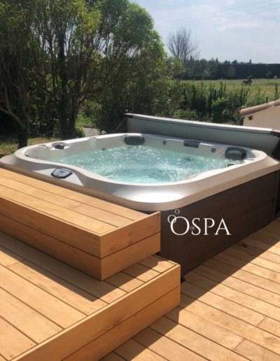 Réalisation OdeSpa : spa Jacuzzi® J-355 à Aix-en-Provence (13)