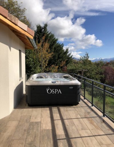 Réalisation OdeSpa : spa Jacuzzi® J-435 à Gap (05)