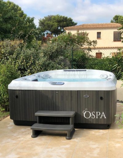 Réalisation OdeSpa : spa Jacuzzi® J-480 à Les Pennes Mirabeau (13)