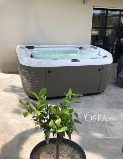 Réalisation OdeSpa : spa Jacuzzi® J-575 à Avignon (84)